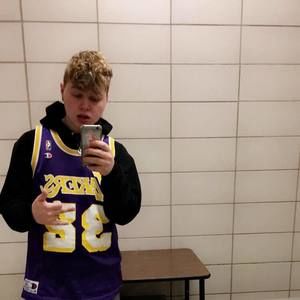 Meet your Posher, Gage